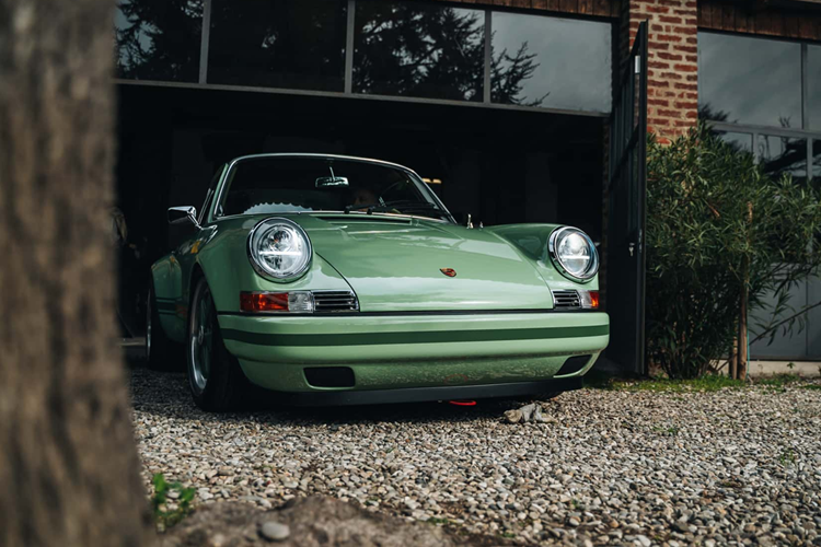 Ngam Porsche 911 993 co cua hang do Lab Eleven-Hinh-5