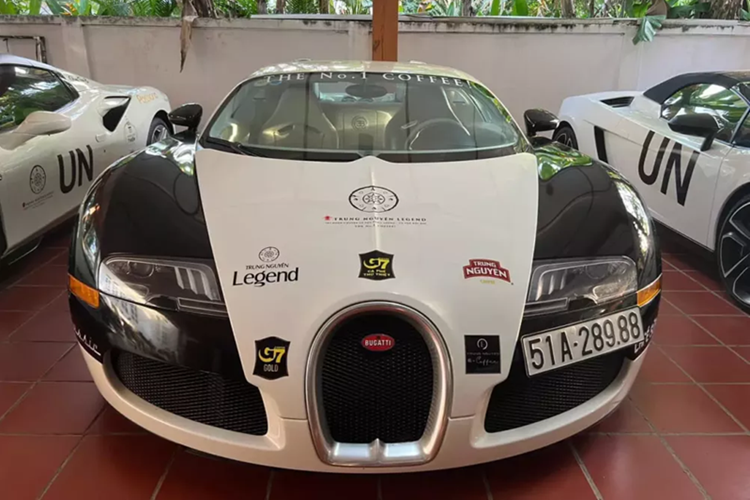 Ky niem 13 nam sieu pham Bugatti Veyron gan 50 ty co mat tai Viet Nam-Hinh-3