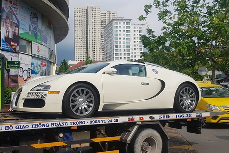 Ky niem 13 nam sieu pham Bugatti Veyron gan 50 ty co mat tai Viet Nam-Hinh-8