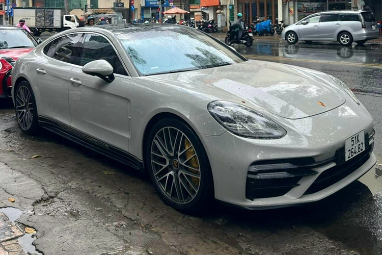 Porsche Panamera Turbo S 'tinh cu' cua dai gia Vu con hon 9 ty dong-Hinh-7