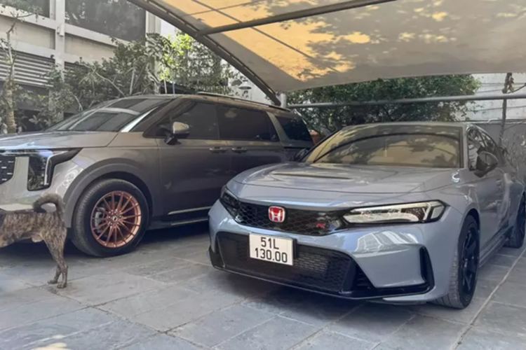 Honda Civic Type R va Mercedes-AMG G63 