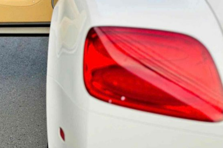 Đại gia nào bán Bentley Continental GTC hơn 17 năm tuổi giá 2,5 tỷ tại Cần Thơ? - Hình 10 Dai gia nao ban Bentley Continental GTC hon 17 nam tuoi gia 2,5 ty tai Can Tho?-Hinh-10