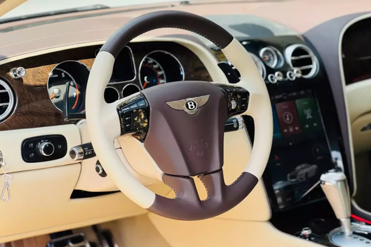 Đại gia nào bán Bentley Continental GTC hơn 17 năm tuổi giá 2,5 tỷ tại Cần Thơ? - Hình 6 Dai gia nao ban Bentley Continental GTC hon 17 nam tuoi gia 2,5 ty tai Can Tho?-Hinh-6