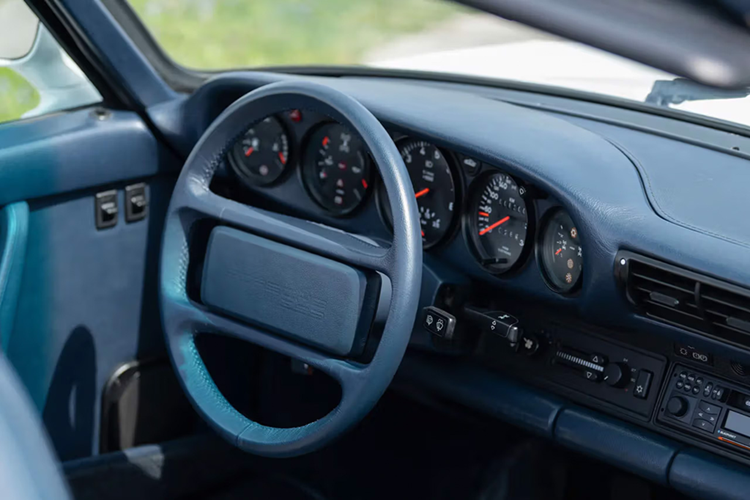 Porsche 959 Speedster 1987 doc nhat len san voi 44,1 ty dong-Hinh-6