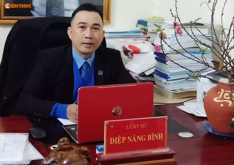 CSGT va nguoi dan khong cuu co gai bi ban trai dam o Ninh Binh co pham Luat hinh su?-Hinh-2