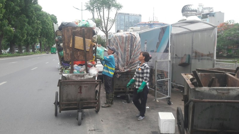 Ha Noi 'dep la' voi nha cho gom rac di dong-Hinh-10