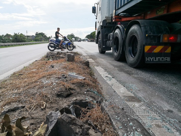 CSGT tiet lo nguyen nhan tai nan tham khoc o Hai Duong 6 nguoi chet-Hinh-4