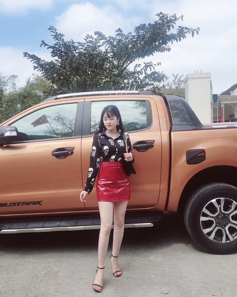 Nhan sac hotgirl moi gioi mai dam khong thua dien vien hoa hau-Hinh-11