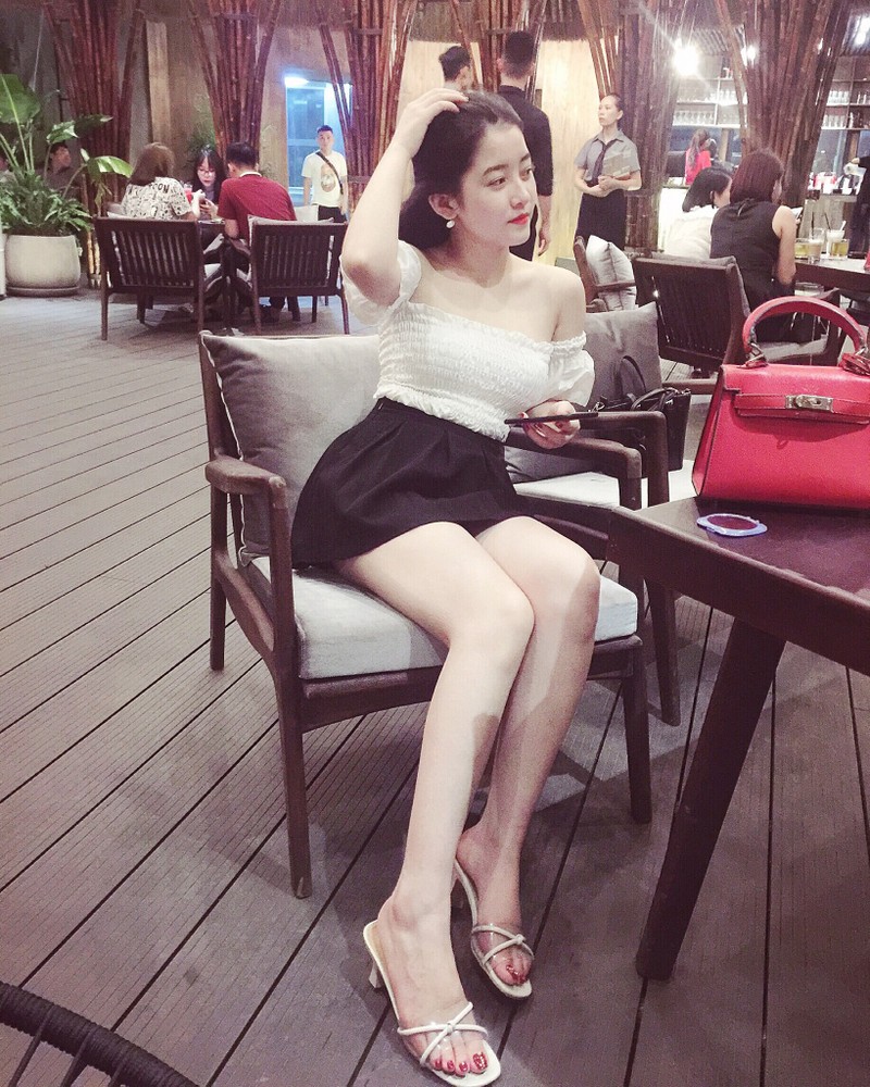 Nhan sac hotgirl moi gioi mai dam khong thua dien vien hoa hau-Hinh-13