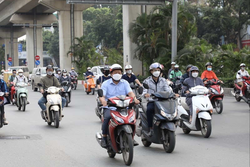 Duong Nguyen Trai o Ha Noi van hon loan sau gan 4 thang phan lan-Hinh-3