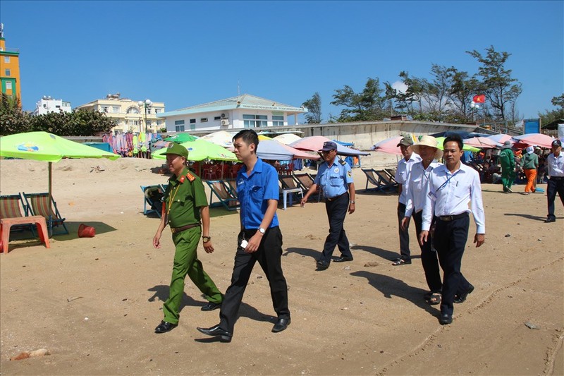 Nguoi dan do ve Vung Tau tam bien nhung ngay Tet tang dot bien-Hinh-3