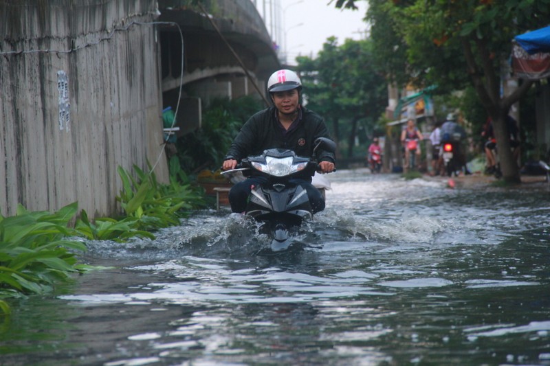 Day la 11 tuyen duong nguoi Sai Gon nen tranh luu thong sau 17h hom nay