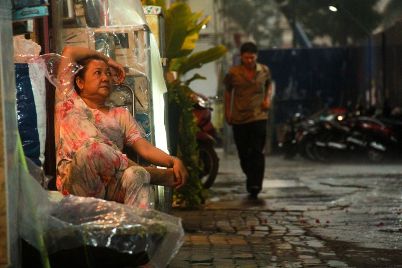 Dai cong truong metro Sai Gon cham tre, nguoi dan dieu dung-Hinh-6