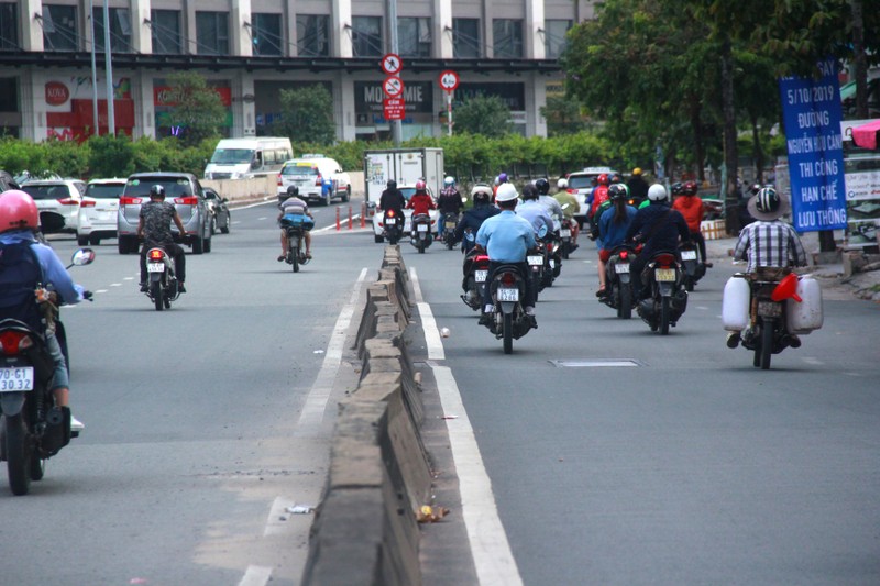 Duong Nguyen Huu Canh - ron ngap o Sai Gon 'cong' hon 17.000 can ho-Hinh-10