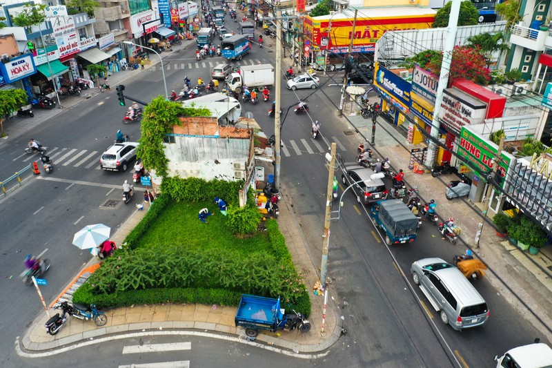 Can canh can nha 4 mat tien giua nga tu o Sai Gon duoc den bu 5,1 ti dong-Hinh-8