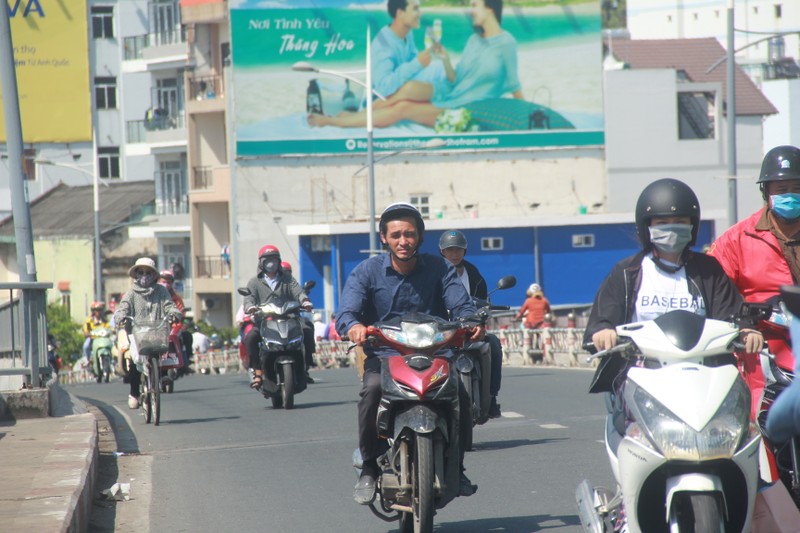 Chi so o nhiem o TP HCM giam manh sau nhieu ngay bui mu bao phu-Hinh-10