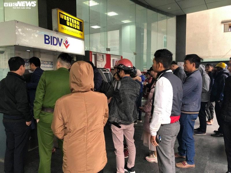 ATM lien tuc tac nghen, khong rut duoc tien nhung ngay can Tet