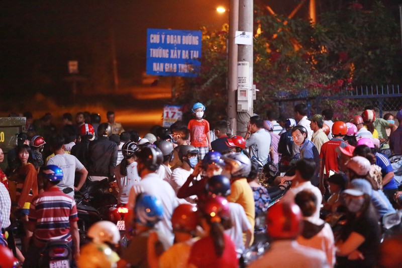 Nguoi dan an ngu vat vo ca dem o hien truong Tuan Khi bi tieu diet-Hinh-2