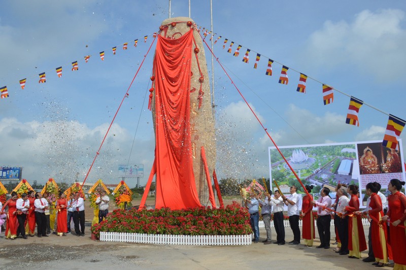 Vu dai gia banh pia o Soc Trang de doa nha bao: Nha bao da gui don to cao-Hinh-2