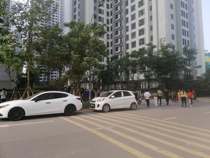 Bé gái rơi từ tầng 39 chung cư Goldmark City tử vong thương tâm Be gai roi tu tang 39 chung cu Goldmark City tu vong thuong tam