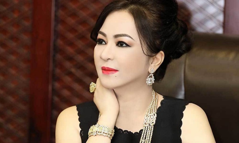 Vu dai gia Nguyen Phuong Hang: Tra ho so, de nghi dieu tra bo sung