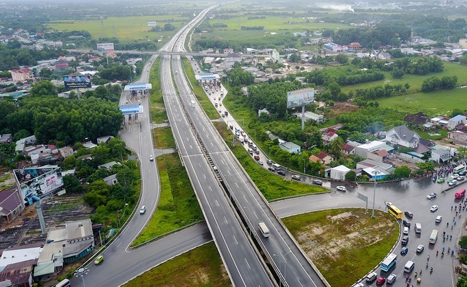 Day nhanh tien do cac du an duong bo cao toc trong diem quoc gia