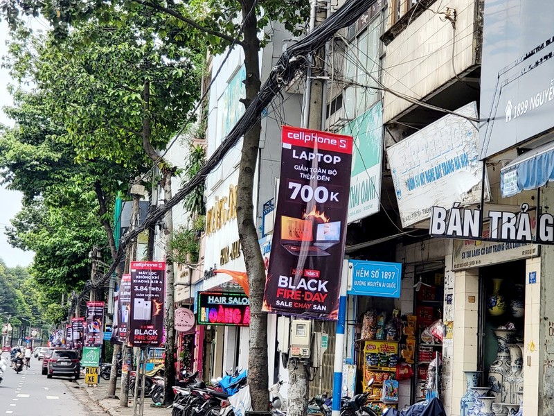 TP. Bien Hoa (Dong Nai): Bao gio ung dung KHCN thay “tem phieu” trong quan ly quang cao ngoai troi