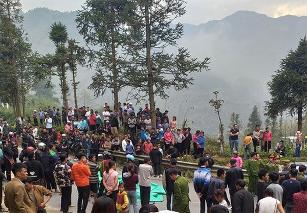 Hang tram nguoi vay tai xe, doi boi thuong tai nan: Co the pham toi hinh su