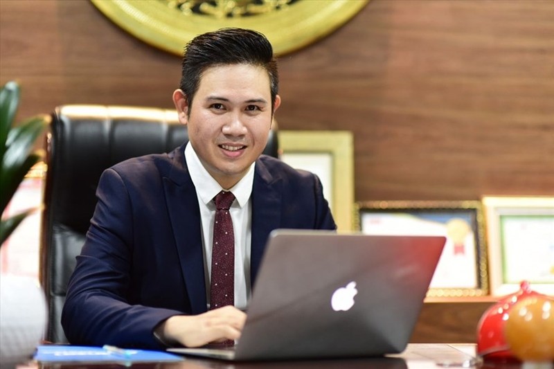 CEO Asanzo phan ung gi khi bi “tuyen” tron thue?-Hinh-2