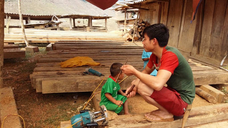 Lam tac ngang nhien pha rung Chieng Khua: Kiem lam noi gi?-Hinh-4