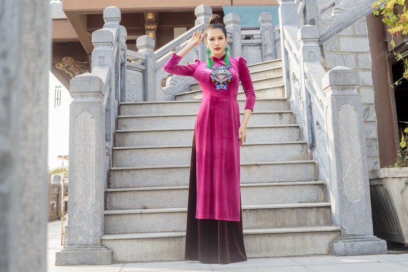 Hoa hau Phan Thu Quyen trong BTS ao dai 'Dang Viet muon noi' NTK ao dai Nhat Dung-Hinh-2