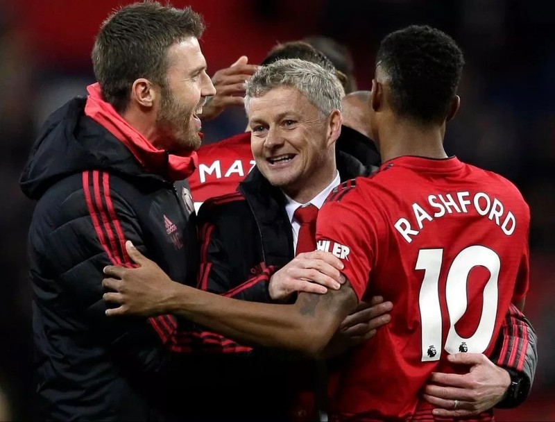 Ole Gunnar Solskjaer se duoc bo nhiem lam huan luyen vien chinh thuc cua MU