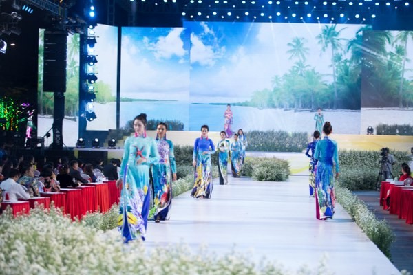 Festival Ao dai 2019: Quy tu hang tram hoa hau, nguoi mau, dien vien noi tieng-Hinh-10