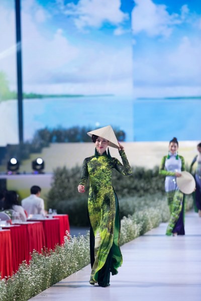 Festival Ao dai 2019: Quy tu hang tram hoa hau, nguoi mau, dien vien noi tieng-Hinh-15