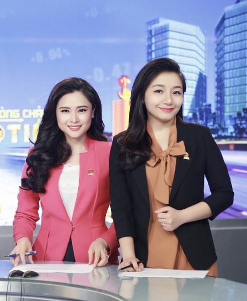 Gap go BTV Mui Khanh Ly - Cai ten duoc yeu men trong 'Dong chay cua tien'-Hinh-4