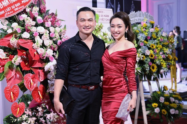 Gu thoi trang goi cam cua ban gai Chi Bao