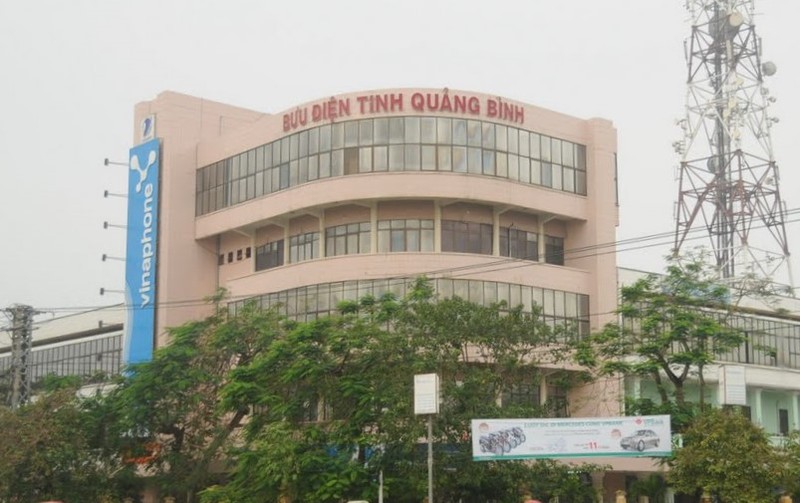 Dinh nhieu sai pham, Giam doc Buu dien tinh Quang Binh bi ky luat