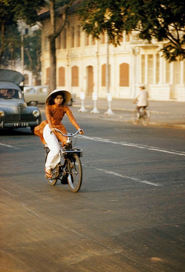 Bo anh hiem Sai Gon nhung nam 1960: Binh di, moc mac-Hinh-7