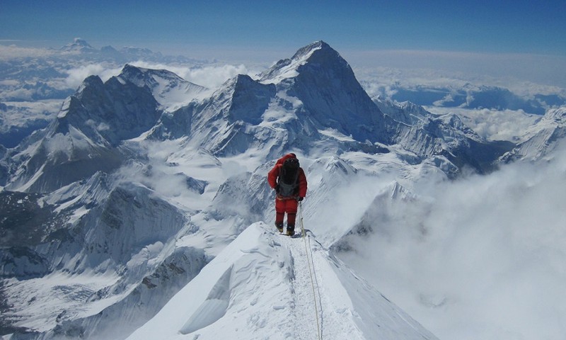 Vi sao 200 nguoi bo mang tai 'vung dat chet' Everest?-Hinh-6