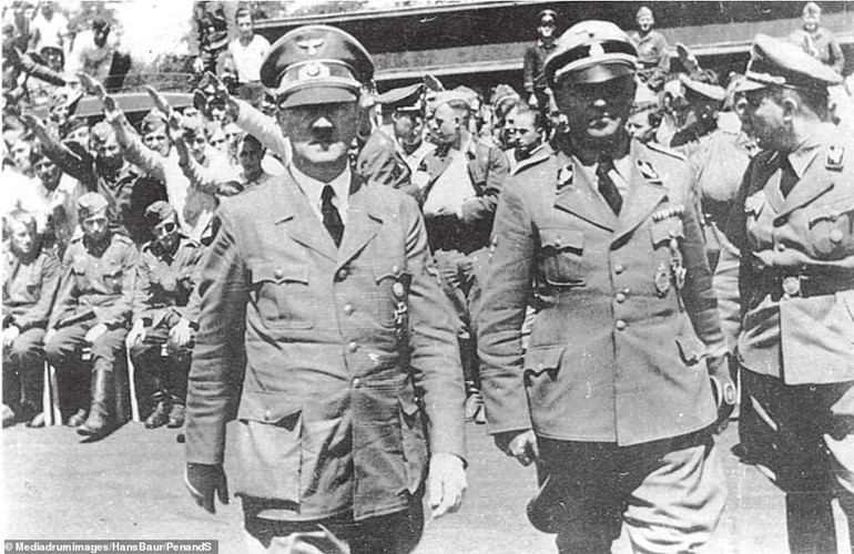 Có hay không việc Hitler từng 'cảm nắng' thiếu nữ Do Thái? - Hình 3 Co hay khong viec Hitler tung 'cam nang' thieu nu Do Thai?-Hinh-3