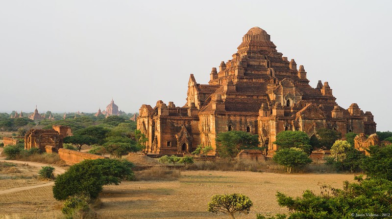 Kham pha giai thoai linh thieng nhung den chua noi tieng Myanmar-Hinh-2