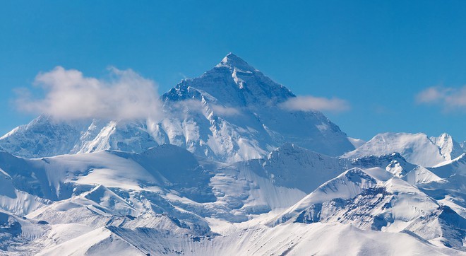 Co mot ngon nui con cao hon ca Everest ma it nguoi biet