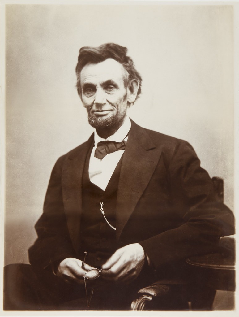 Hé lộ chi tiết ly kỳ vụ đánh cắp thi hài Tổng thống Abraham Lincoln - Hình 4 He lo chi tiet ly ky vu danh cap thi hai Tong thong Abraham Lincoln-Hinh-4