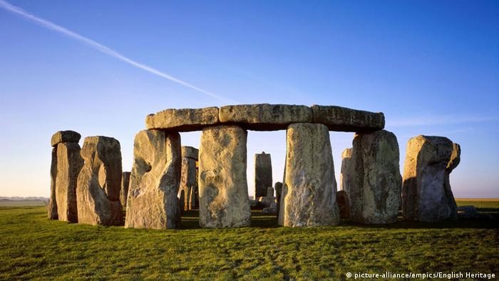 He lo loi giai bi an ngan nam o bai da co Stonehenge