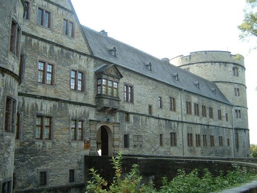Đức quốc xã chôn giấu kho báu tỷ đô ở lâu đài Wewelsburg? - Hình 7 Duc quoc xa chon giau kho bau ty do o lau dai Wewelsburg?-Hinh-7