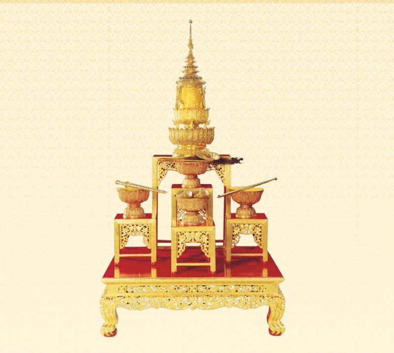 Điểm lại những cây quyền trượng nổi tiếng nhất lịch sử thế giới - Hình 8 Diem lai nhung cay quyen truong noi tieng nhat lich su the gioi-Hinh-8