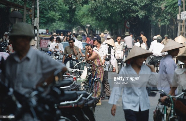 Pho nhay nguoi Anh da luu lai mot Ha Noi nam 1996 cuc moc mac-Hinh-8