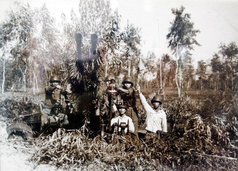 'Ha Noi - Dien Bien Phu tren khong' qua loat anh quy-Hinh-10