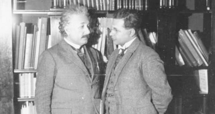 Cuoc doi bat hanh cua cac con thien tai Albert Einstein-Hinh-4