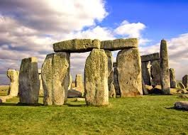 5 du khach bien mat bi an o bai da co Stonehenge hang chuc nam truoc-Hinh-5